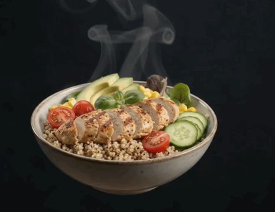 Fresh FitNFlex protein bowl with grilled chicken and vegetables
